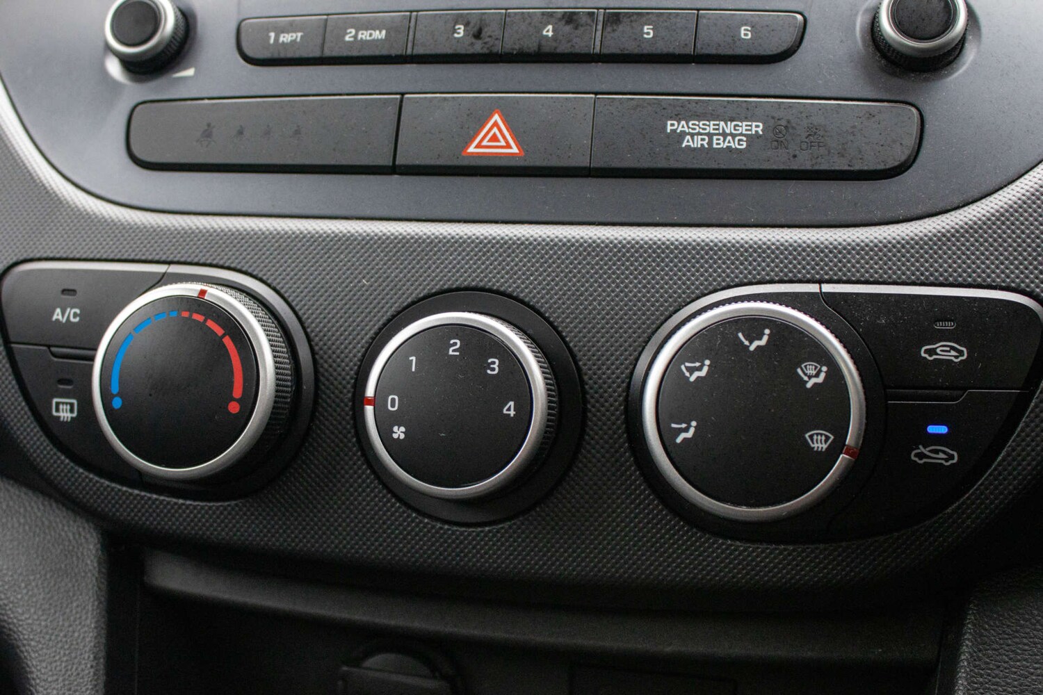 Used Hyundai i10 2017 for sale - 78162679: Photo 34