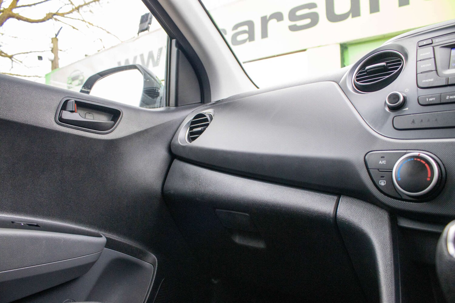 Used Hyundai i10 2017 for sale - 78162679: Photo 39