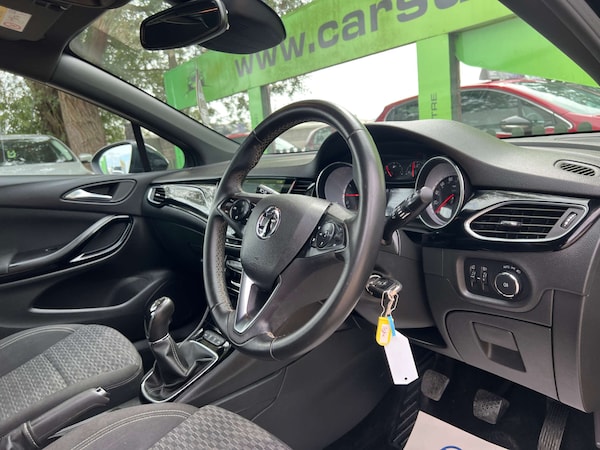 Used Vauxhall Astra 2019 for sale - 76235421: Photo 2