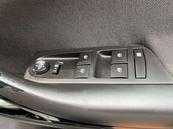 Used Vauxhall Astra 2019 for sale - 76235421: Photo 33