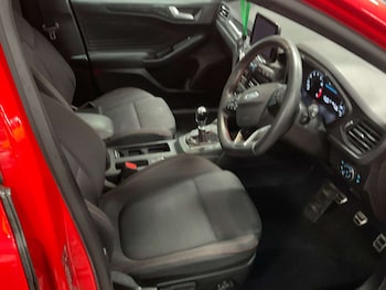 Used Ford Focus 2019 for sale - 77446401: Photo