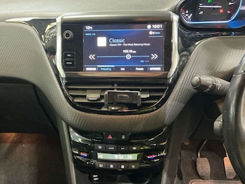 Used Peugeot 2008 2017 for sale - 78241837: Photo