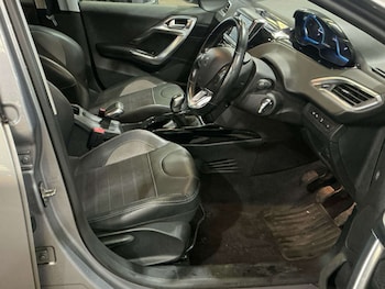 Used Peugeot 2008 2017 for sale - 78241837: Photo