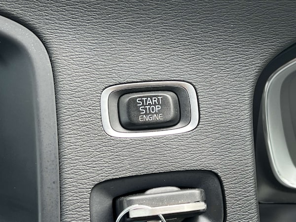 Used Volvo S60 2017 for sale - 76177236: Photo 28