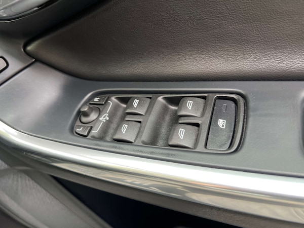 Used Volvo S60 2017 for sale - 76177236: Photo 29