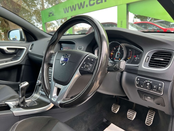 Used Volvo S60 2017 for sale - 76177236: Photo 2