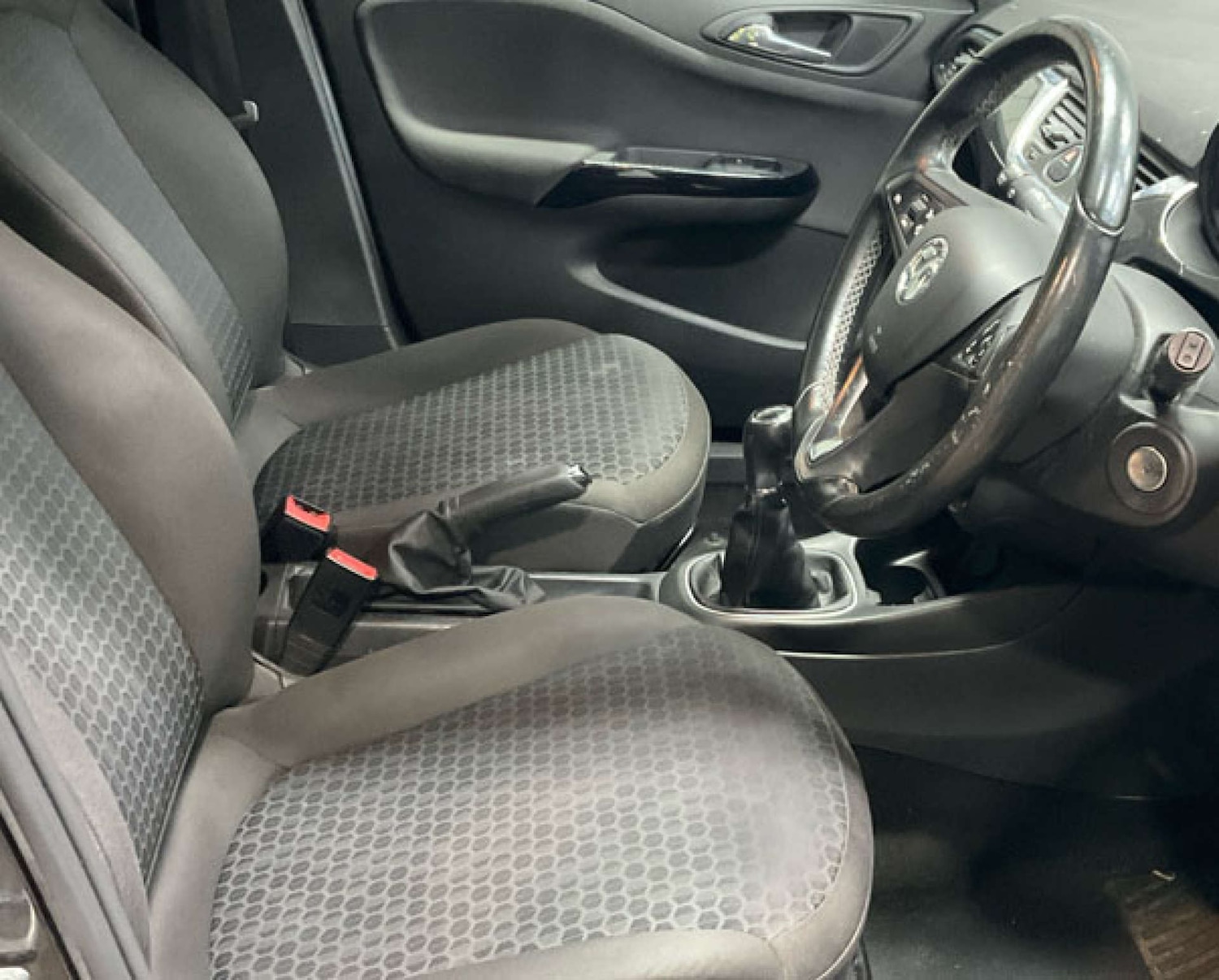 Used Vauxhall Corsa 2016 for sale - 76395548: Photo 3