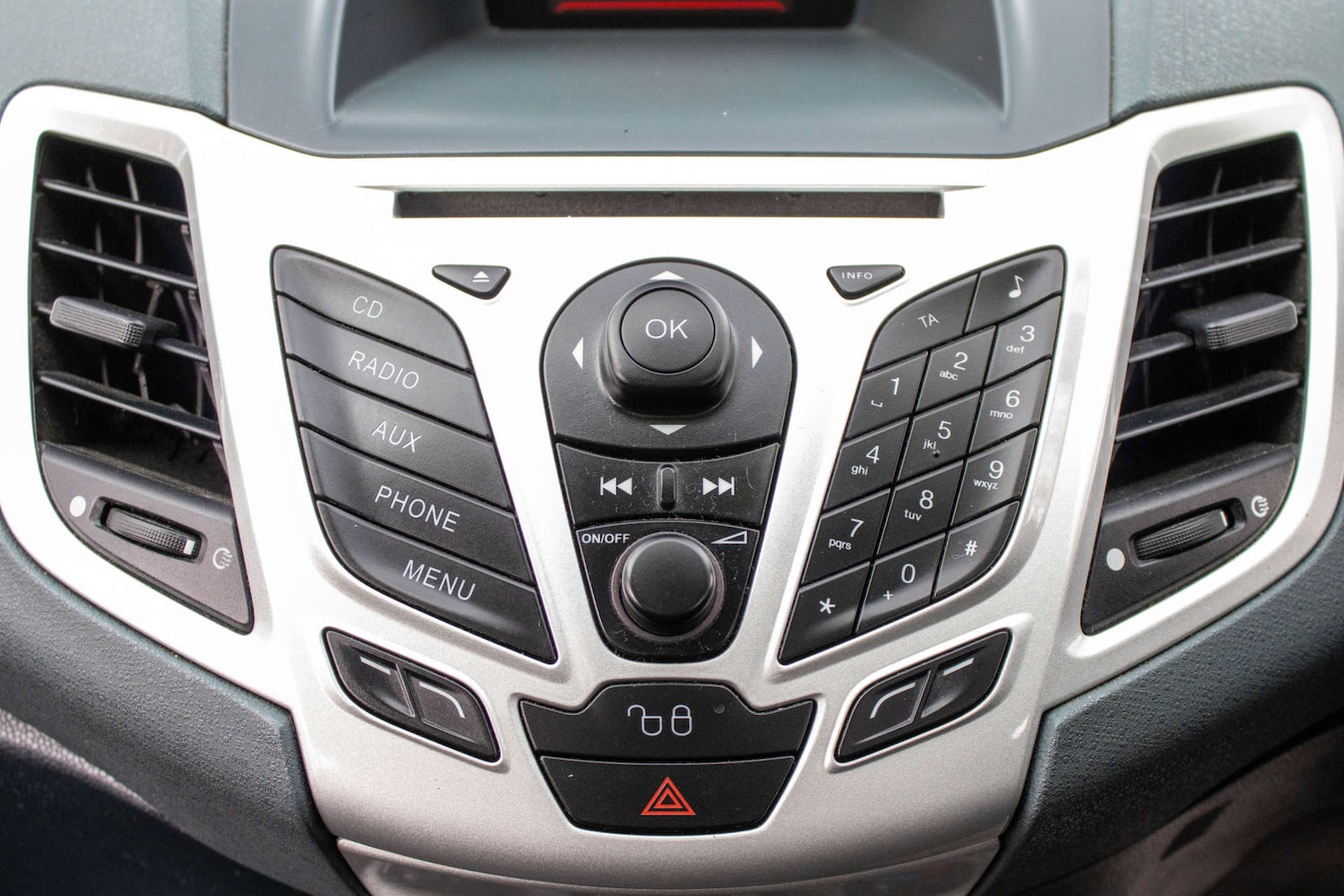 Used Ford Fiesta 2010 for sale - 78201100: Photo 26