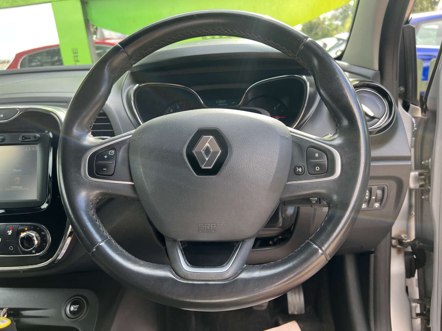 Used Renault Captur 2016 for sale - 75984069: Photo 29