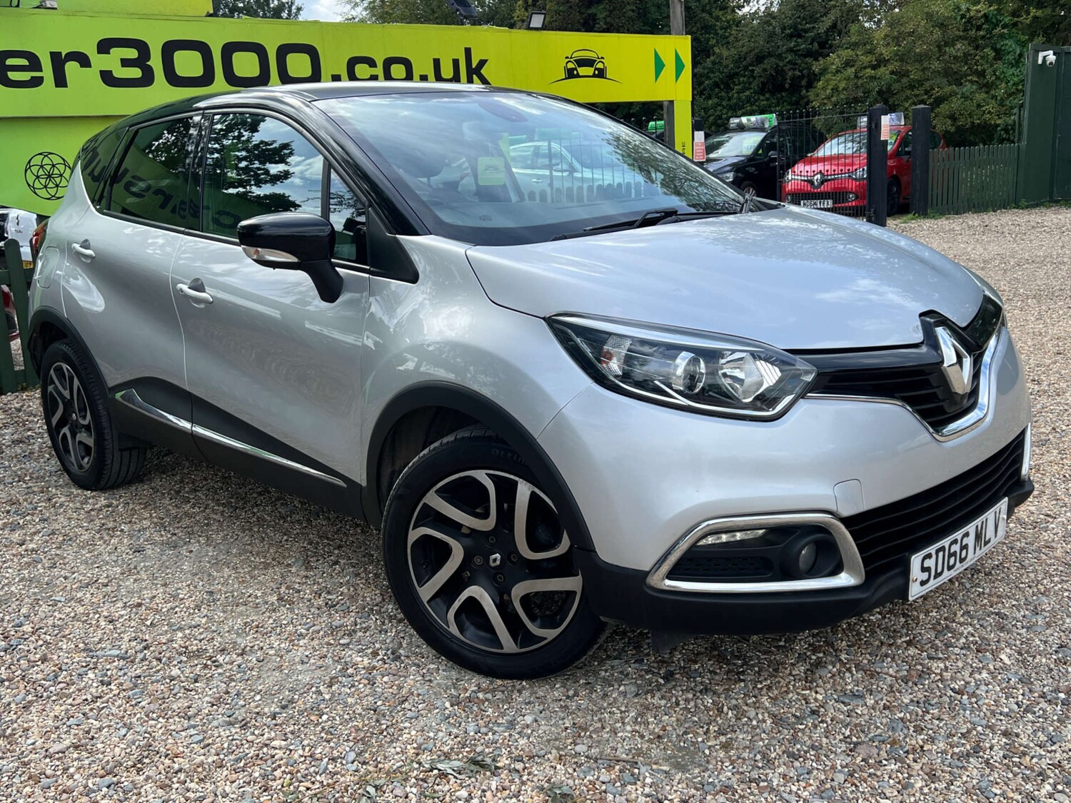 Used Renault Captur 2016 for sale - 75984069: Photo 4