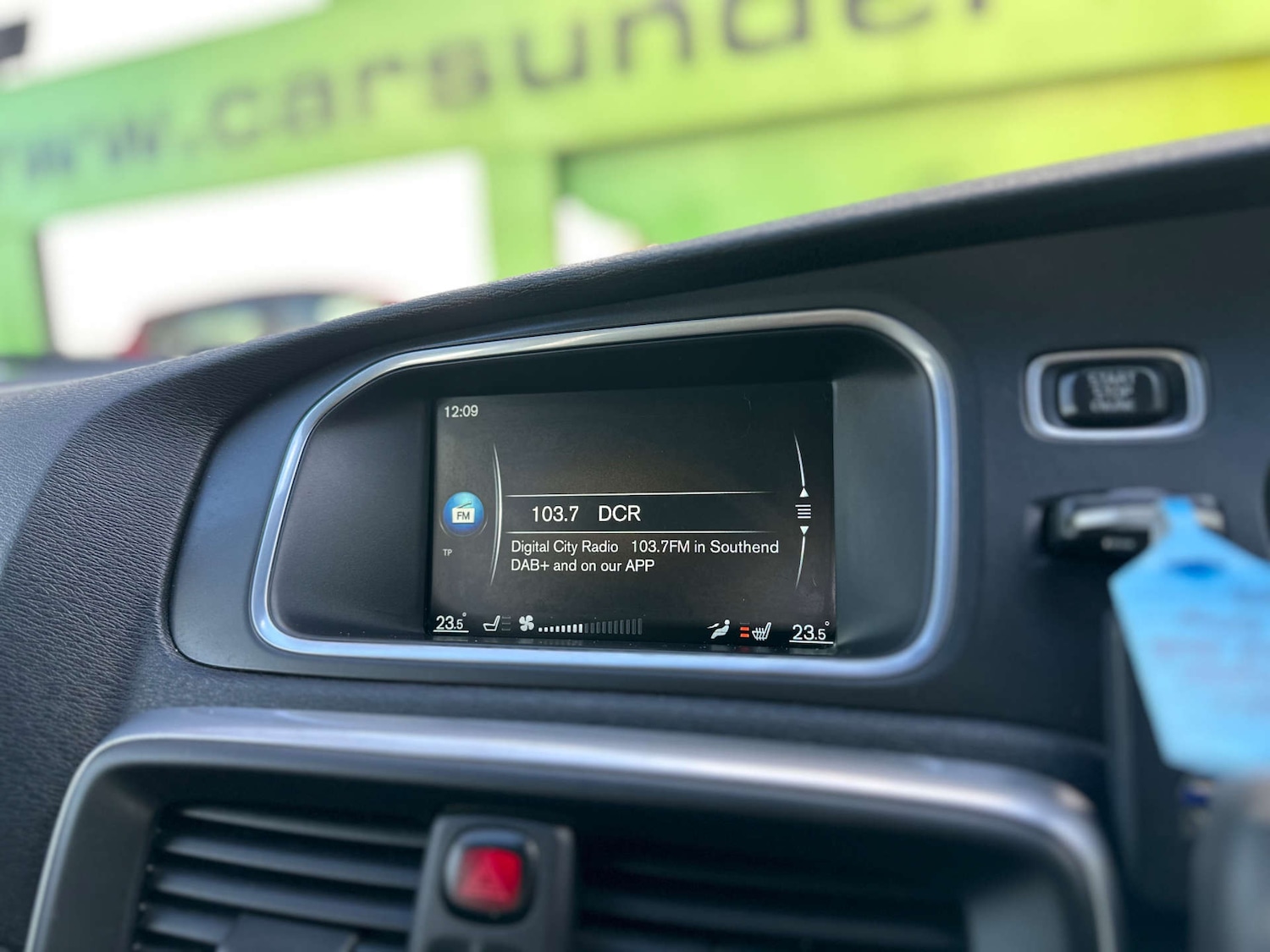 Used Volvo V40 2016 for sale - 77093742: Photo 15