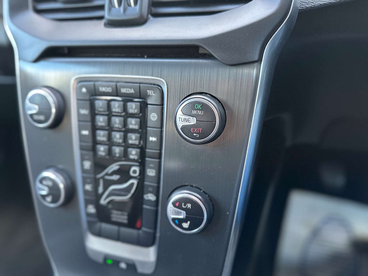 Used Volvo V40 2016 for sale - 77093742: Photo 26