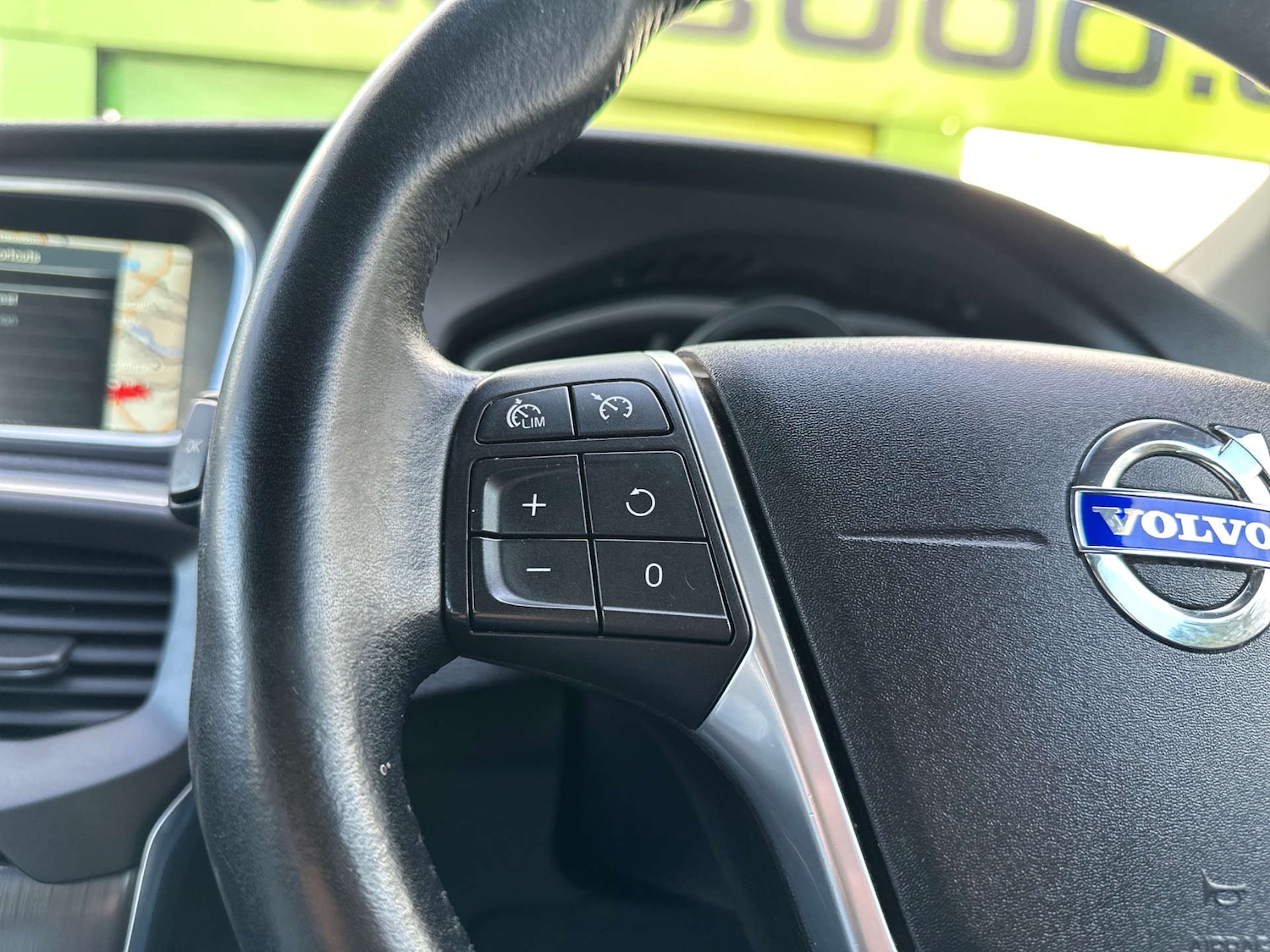 Used Volvo V40 2016 for sale - 77093742: Photo 29