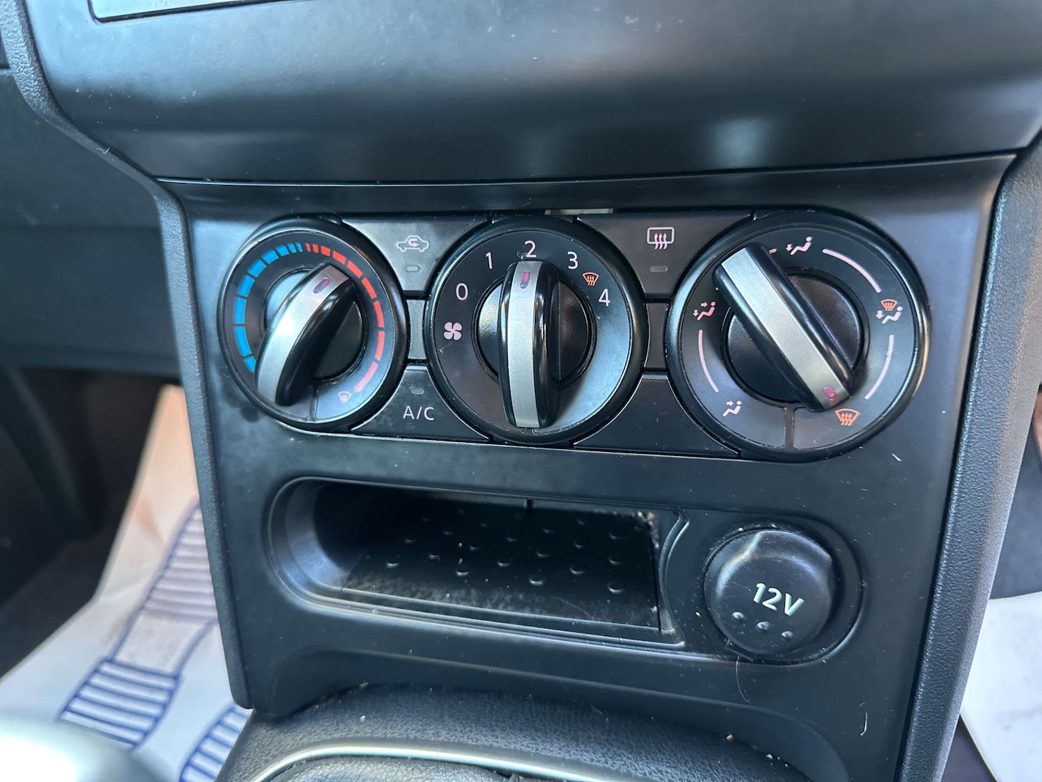 Used Nissan Qashqai 2012 for sale - 76961787: Photo 16