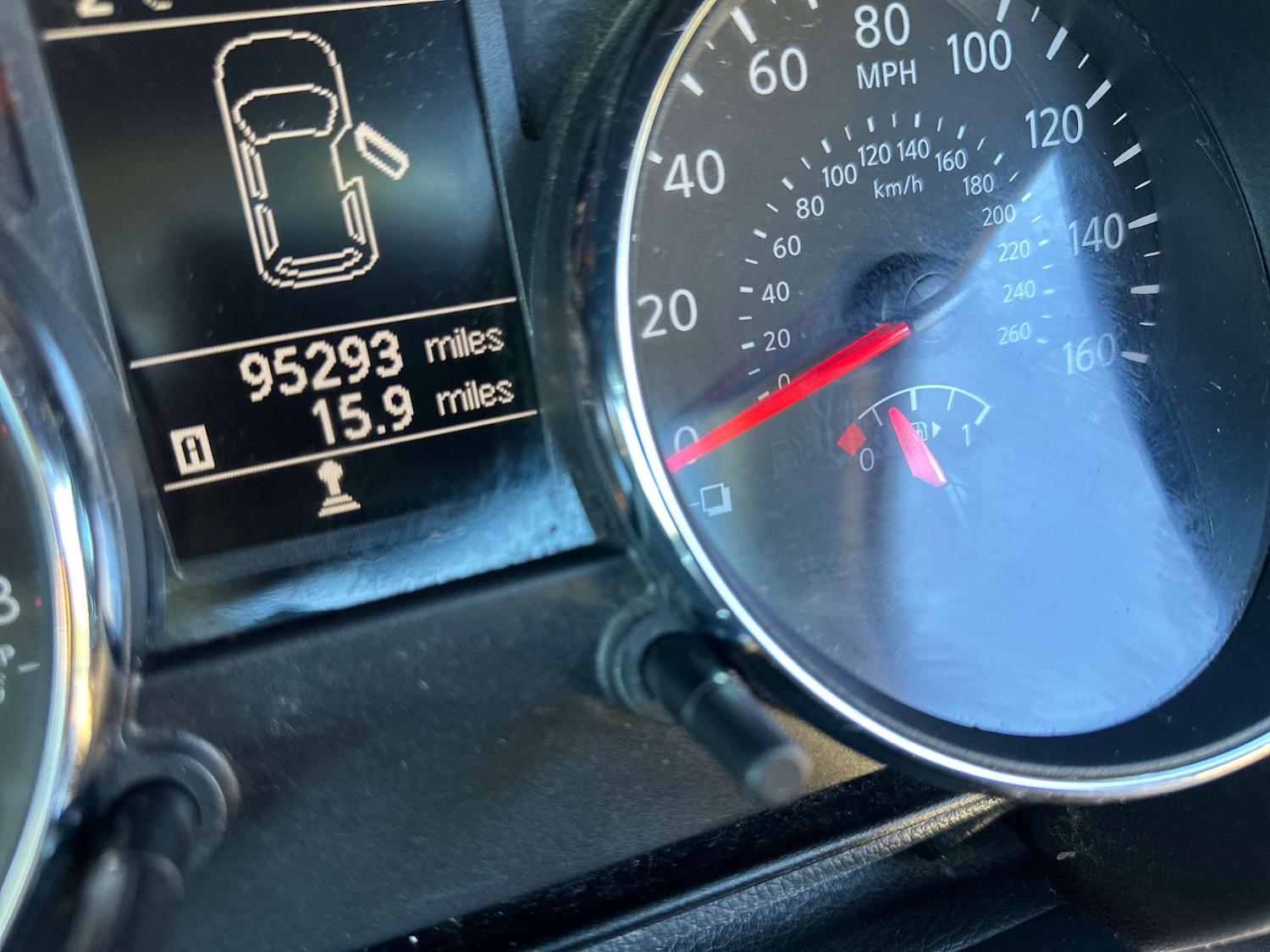 Used Nissan Qashqai 2012 for sale - 76961787: Photo 18