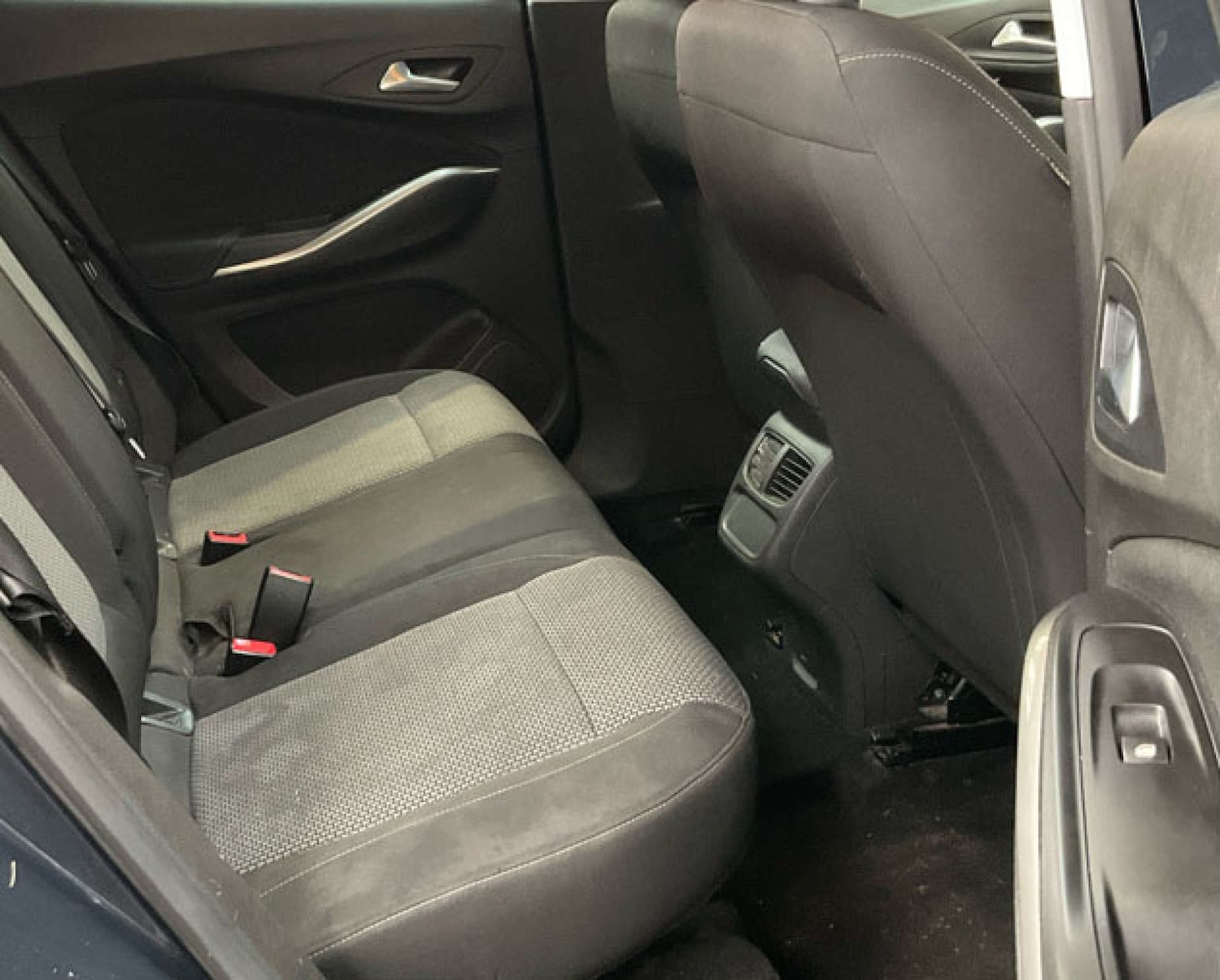 Used Vauxhall Grandland X 2018 for sale - 76490358: Photo 4