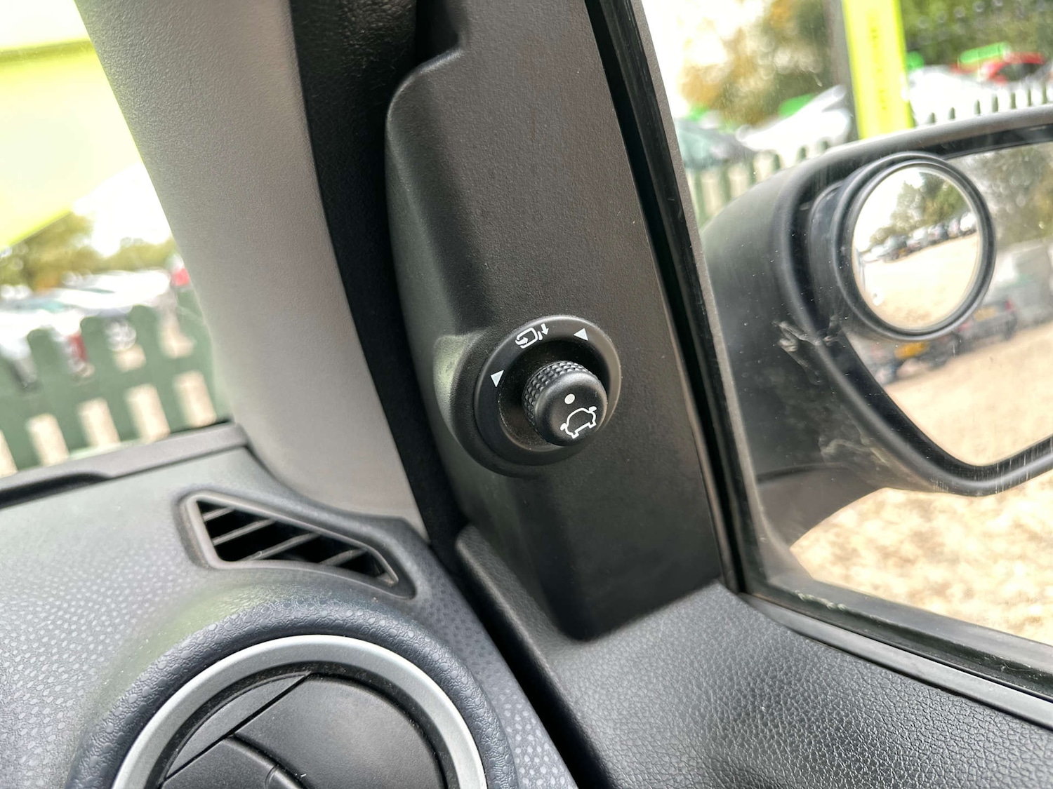 Used Ford Fiesta 2006 for sale - 76878100: Photo 24