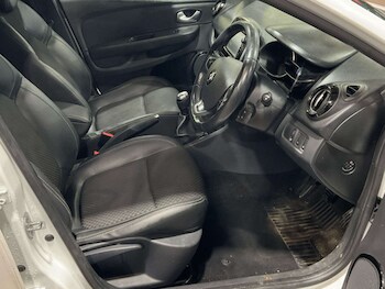 Used Renault Clio 2017 for sale - 77571317: Photo