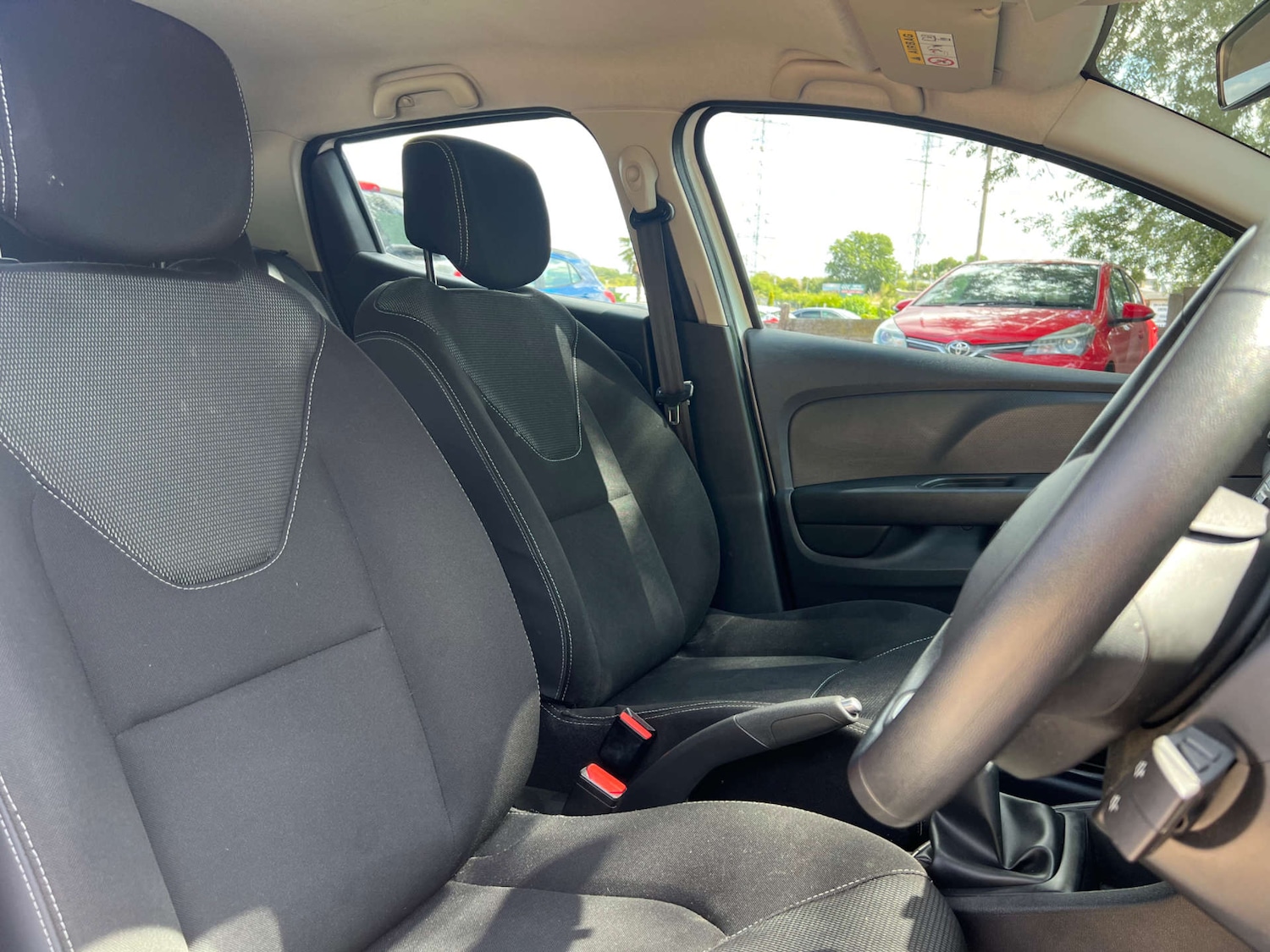 Used Renault Clio 2018 for sale - 76046397: Photo 13
