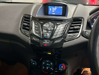 Used Ford Fiesta 2017 for sale - 78241830: Photo