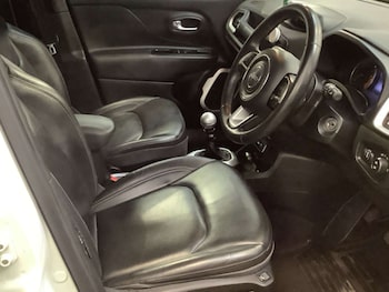 Used Jeep Renegade 2015 for sale - 77933958: Photo