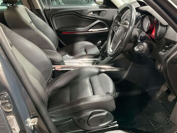 Used Vauxhall Zafira Tourer 2016 for sale - 77765840: Photo