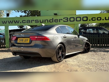 Used Jaguar XE 2018 for sale - 79459675: Photo