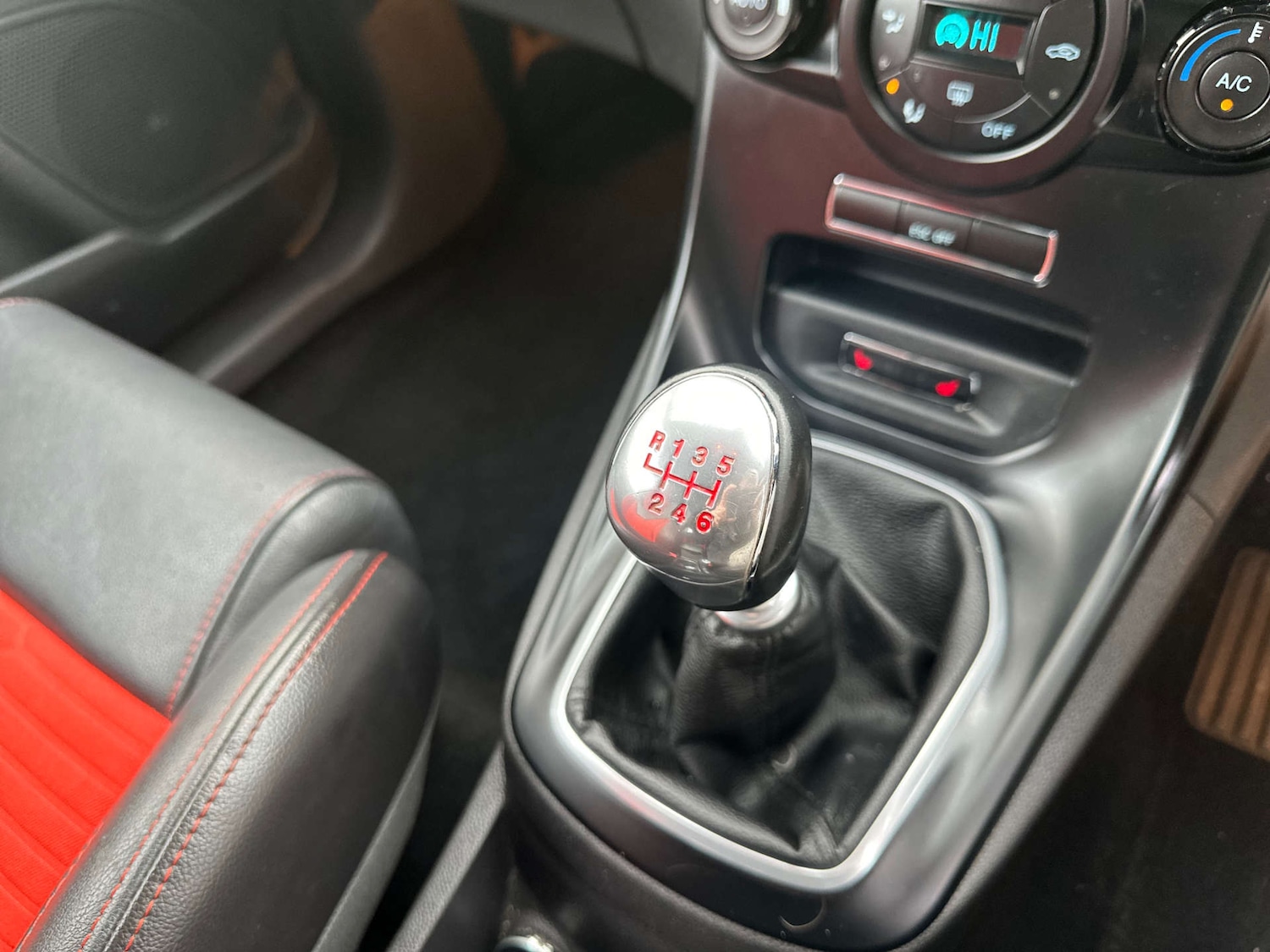 Used Ford Fiesta 2014 for sale - 77195892: Photo 23