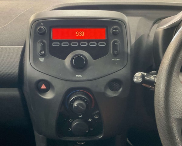 Used Toyota AYGO 2019 for sale - 76263540: Photo 2