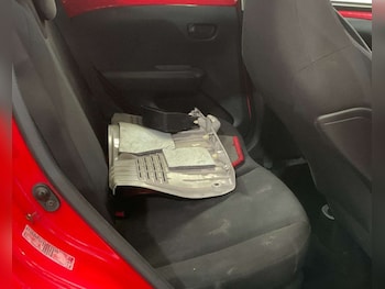 Used Toyota AYGO 2019 for sale - 76263540: Photo 4