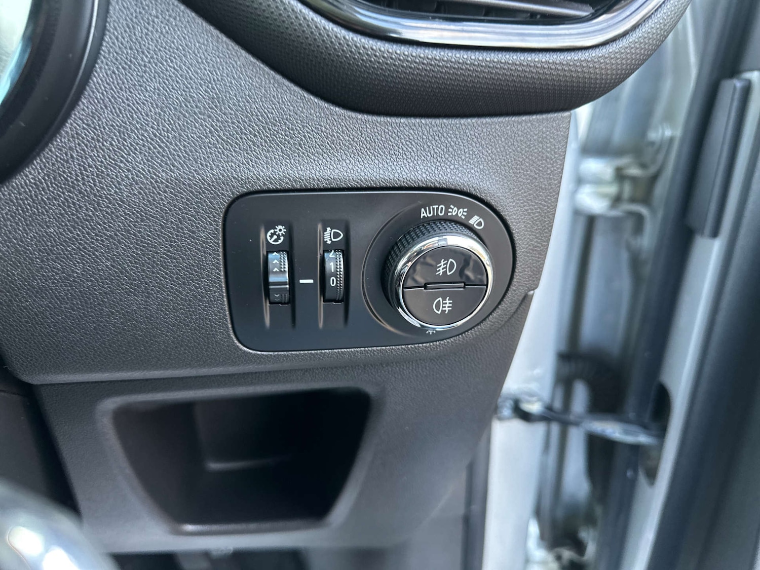 Used Vauxhall Crossland X 2018 for sale - 77125202: Photo 32