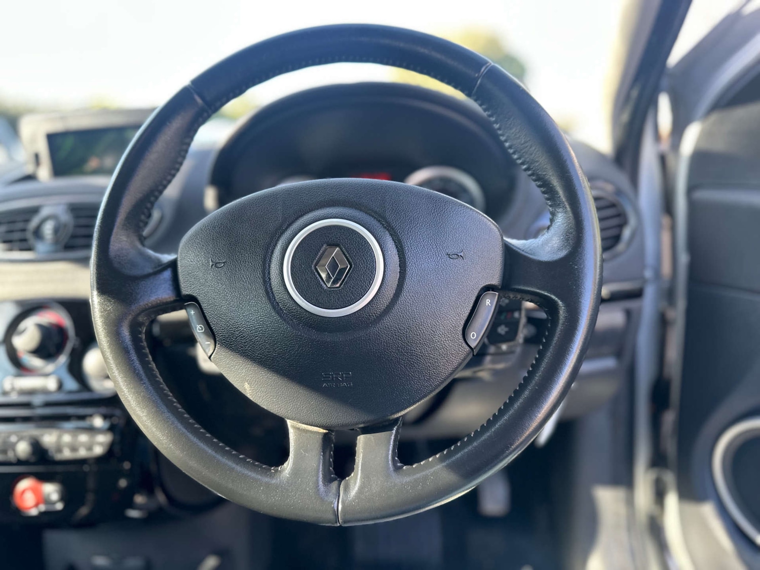 Used Renault Clio 2012 for sale - 77735039: Photo 26