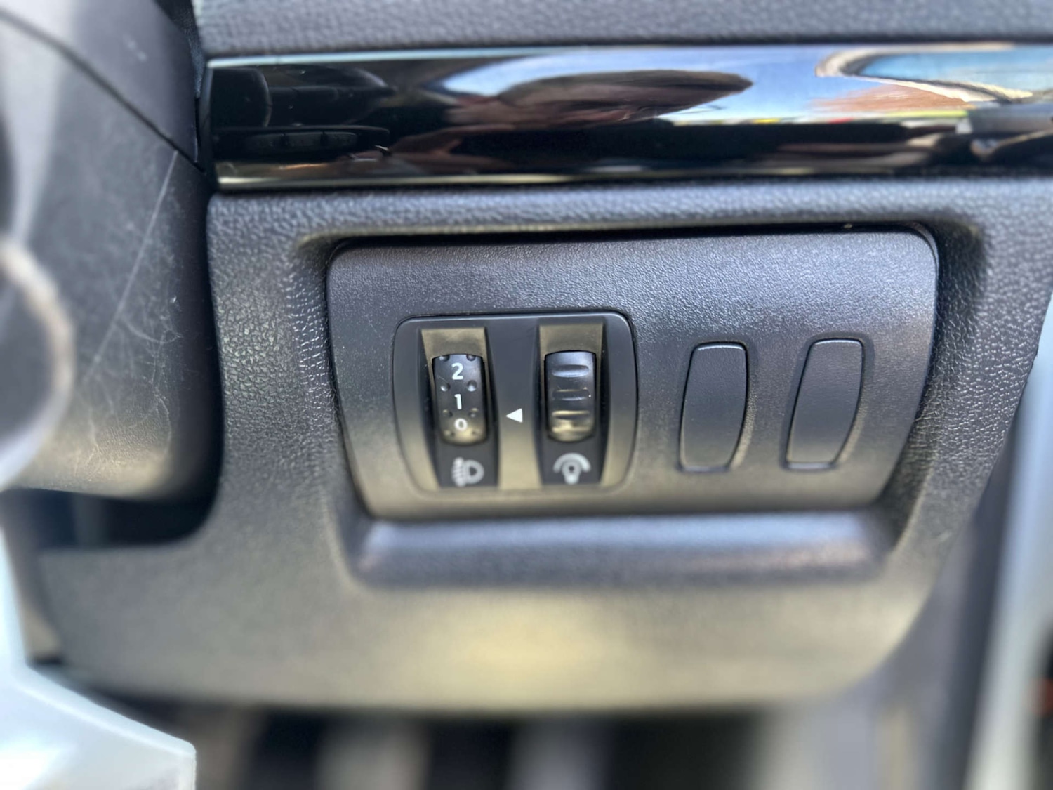 Used Renault Clio 2012 for sale - 77735039: Photo 27