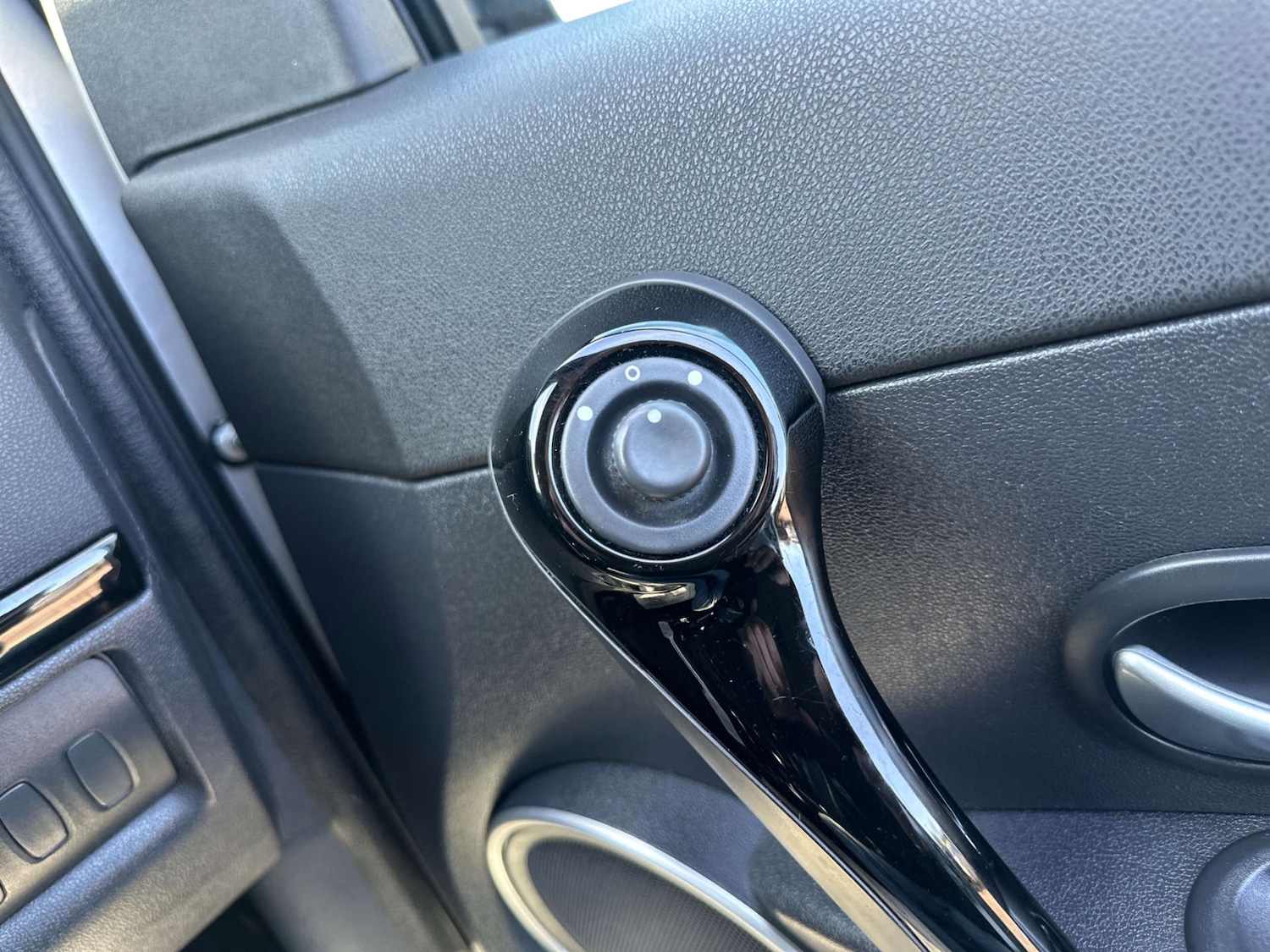 Used Renault Clio 2012 for sale - 77735039: Photo 28