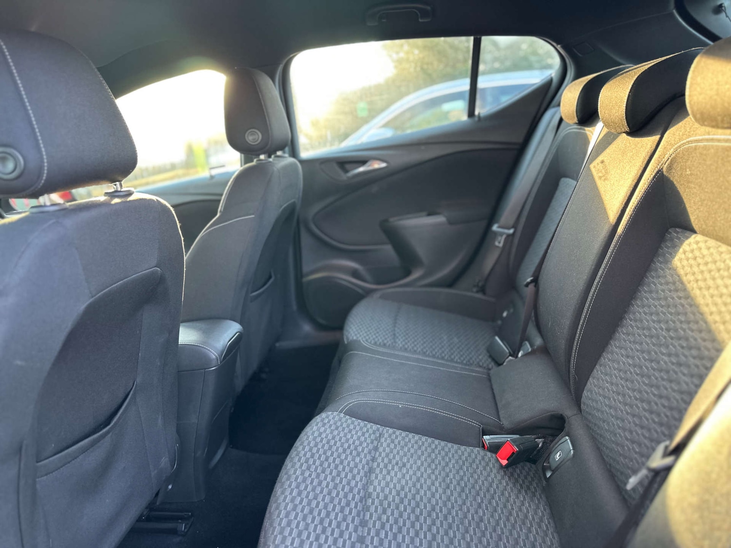 Used Vauxhall Astra 2017 for sale - 77975386: Photo 13