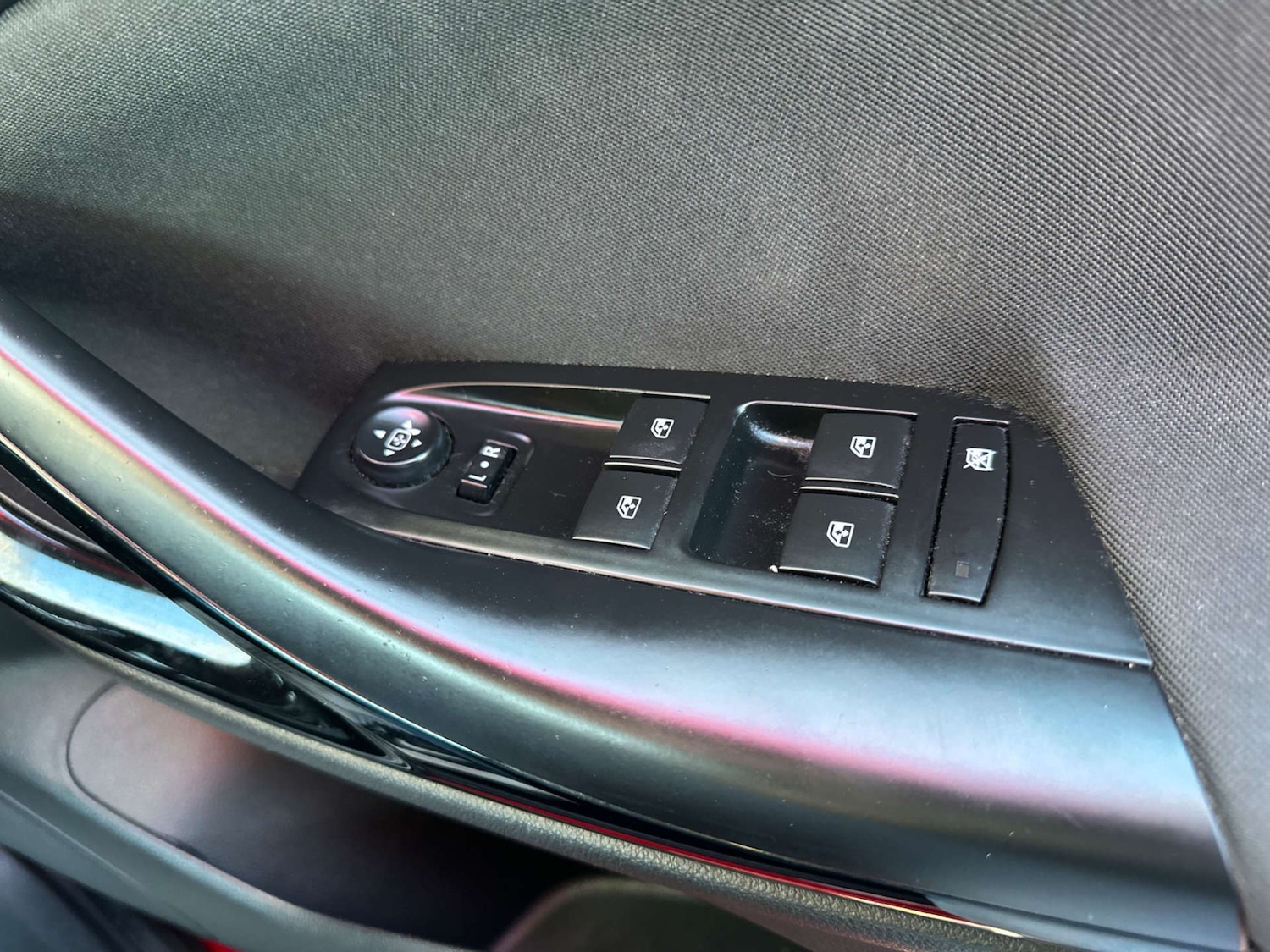 Used Vauxhall Astra 2017 for sale - 77975386: Photo 36