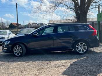 Used Volvo V60 2015 for sale - 74060523: Photo