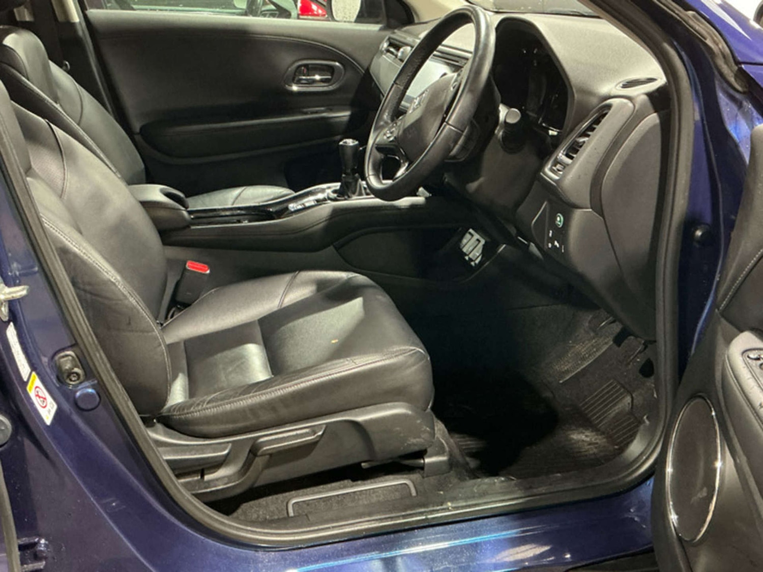 Used Honda HR-V 2017 for sale - 77336944: Photo 3