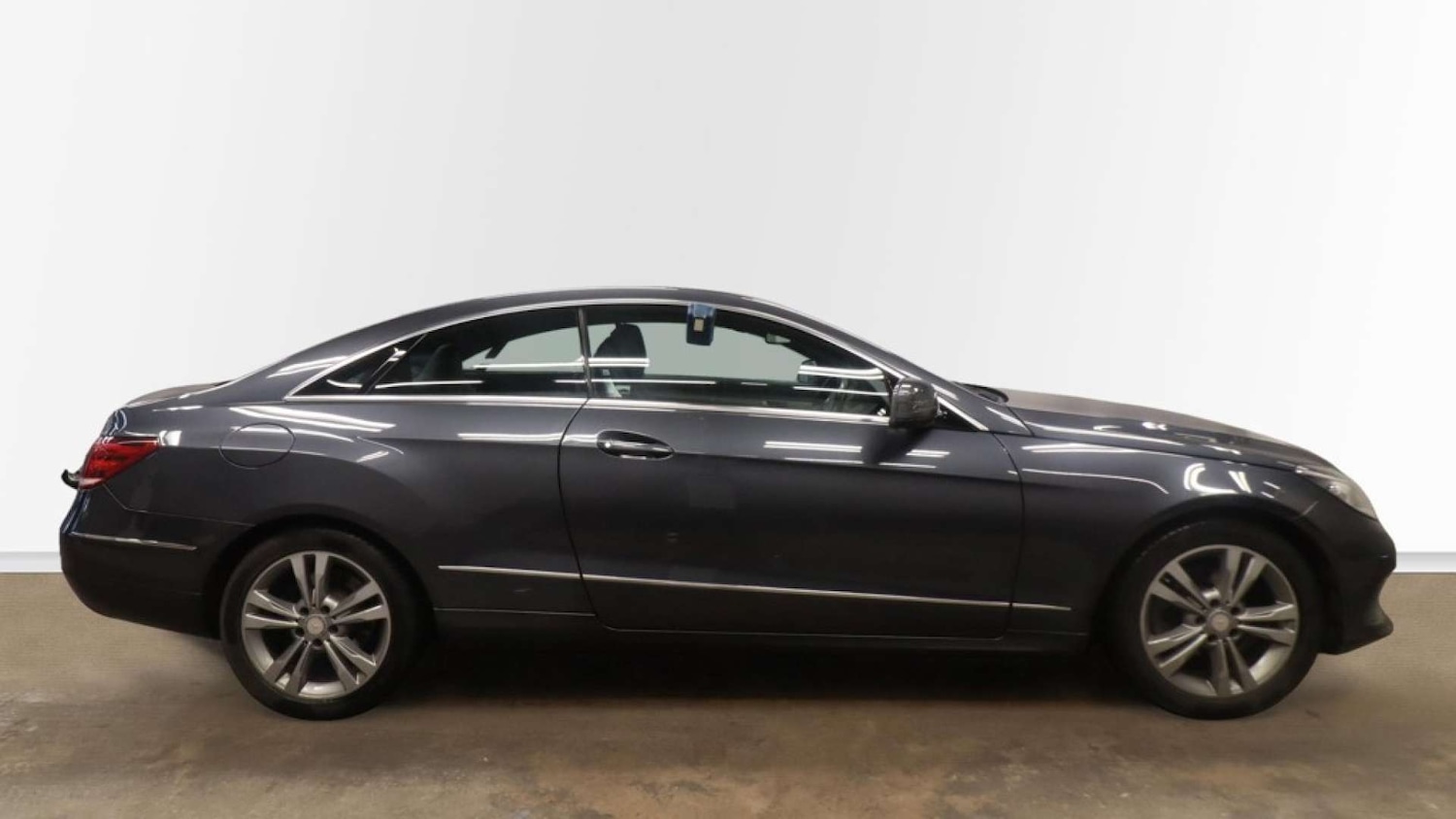 Used Mercedes-Benz E Class 2015 for sale - 76846790: Photo 11