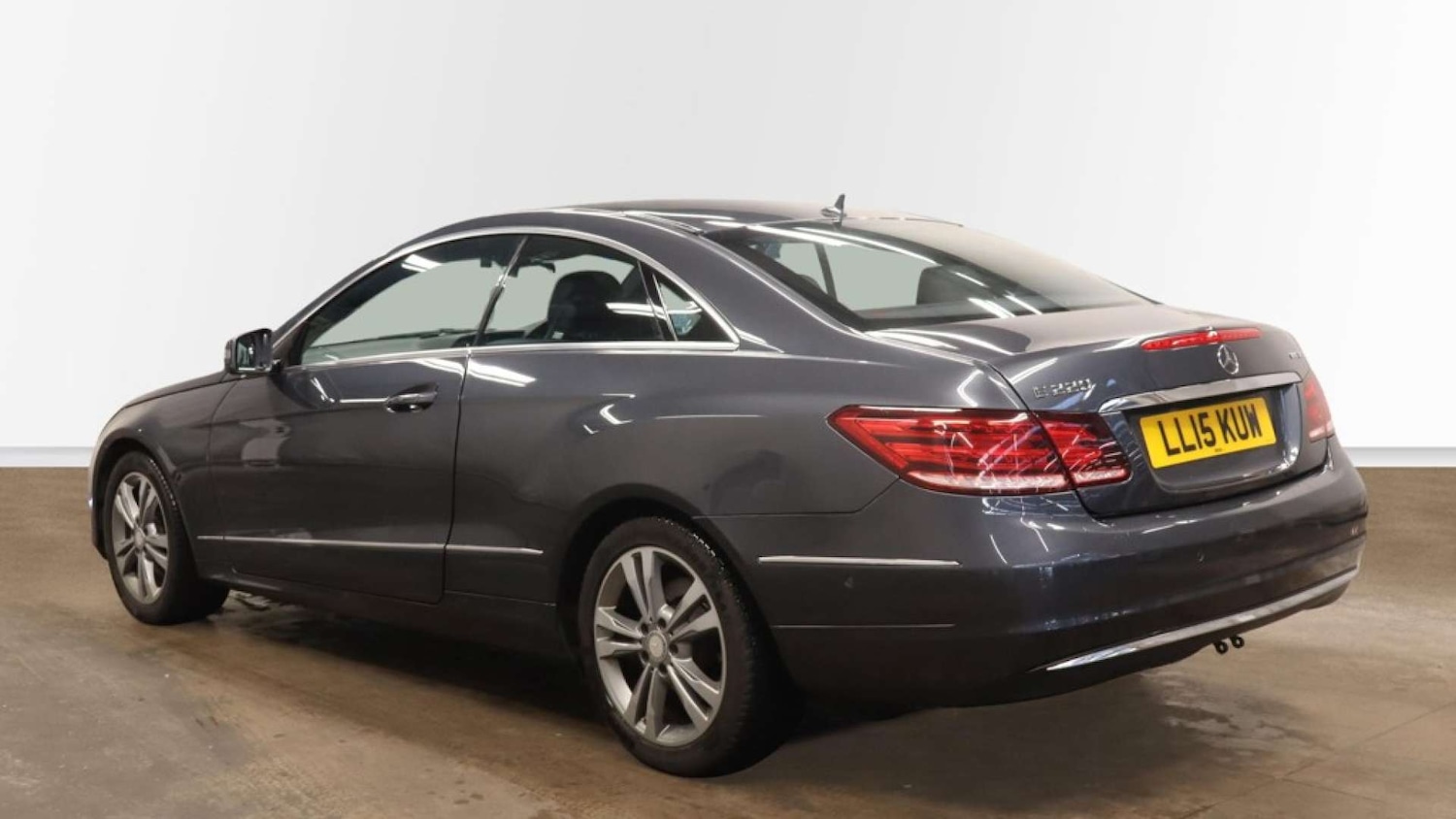 Used Mercedes-Benz E Class 2015 for sale - 76846790: Photo 9