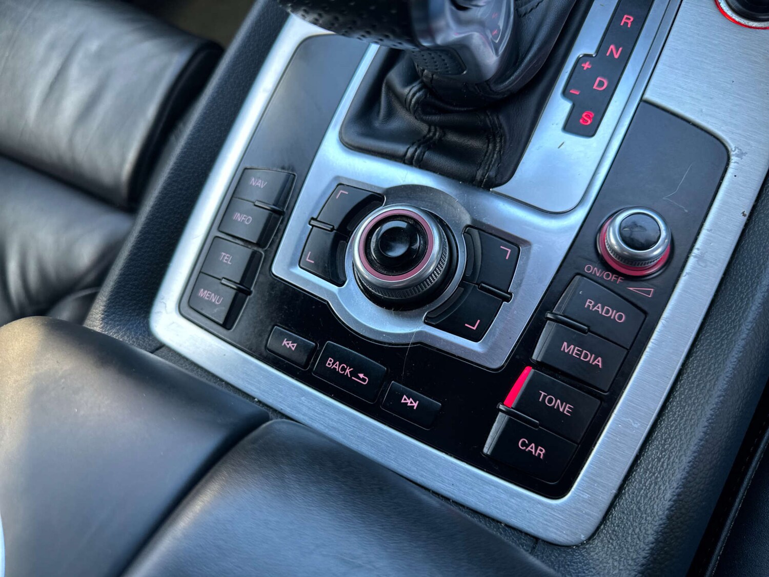 Used Audi Q7 2014 for sale - 77745471: Photo 31