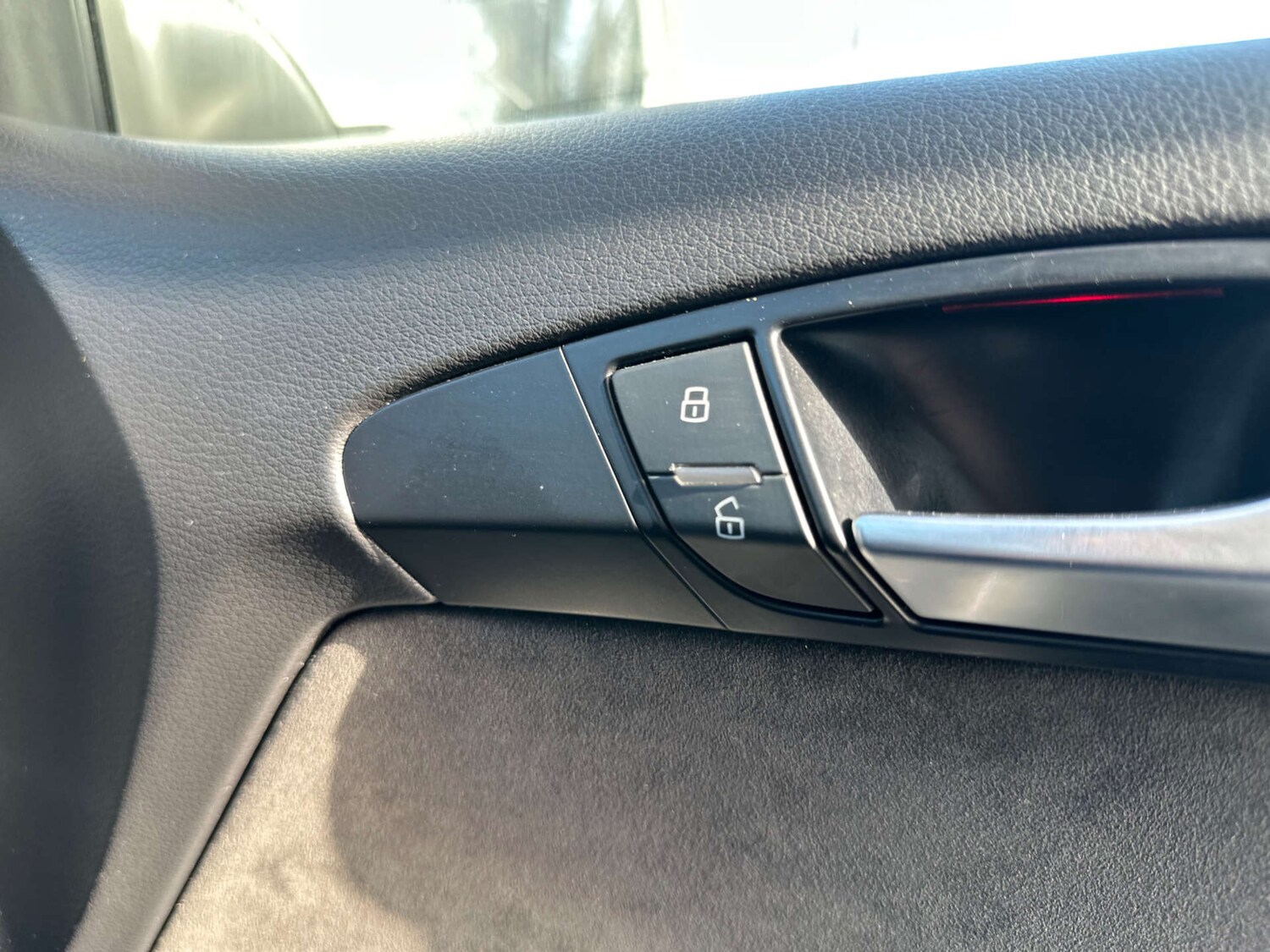 Used Audi Q7 2014 for sale - 77745471: Photo 37