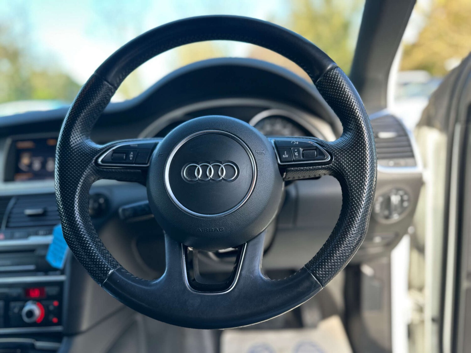 Used Audi Q7 2014 for sale - 77745471: Photo 40