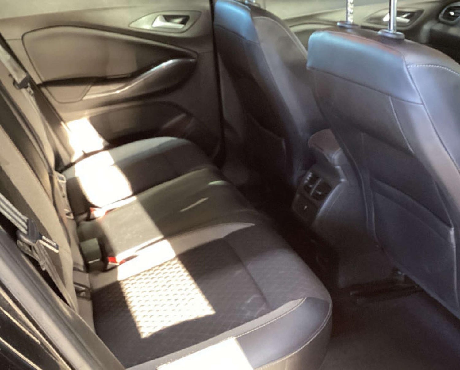 Used Vauxhall Grandland X 2019 for sale - 76829800: Photo 4