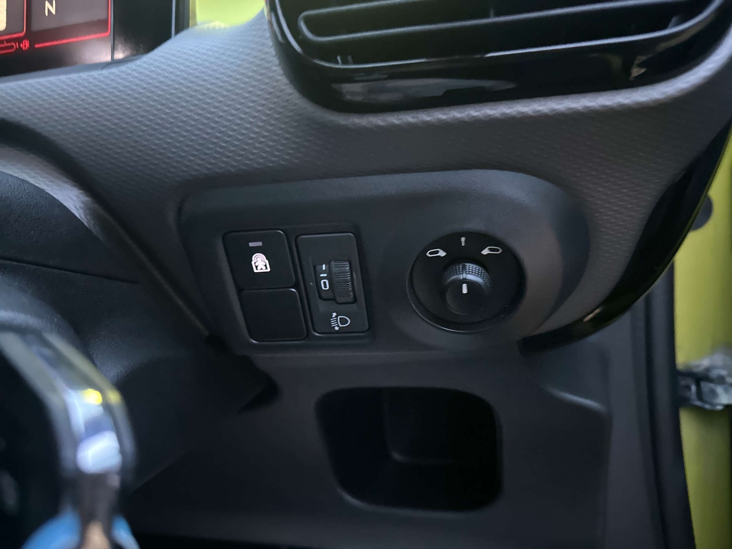 Used Citroen C4 Cactus 2016 for sale - 77220994: Photo 32