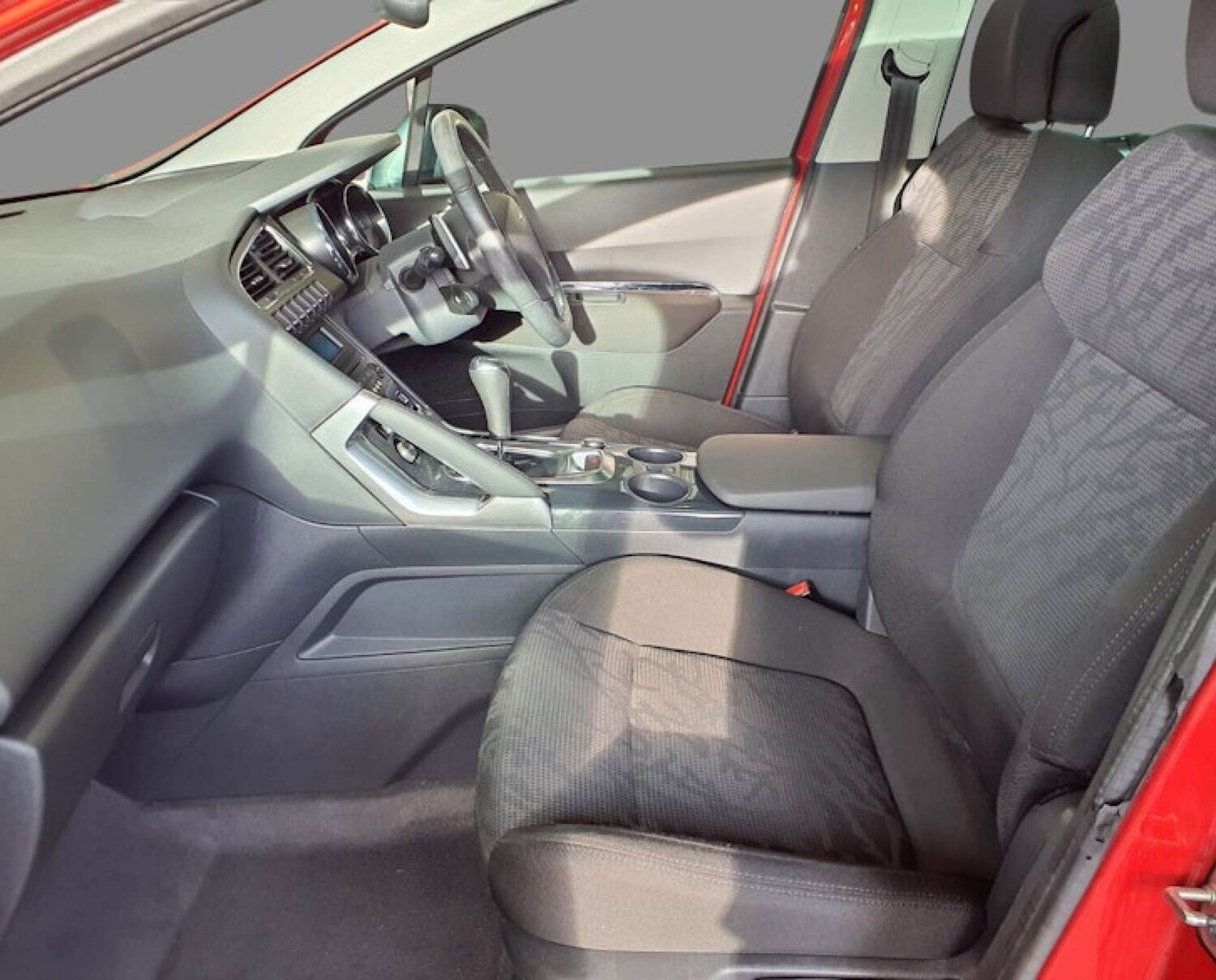 Used Peugeot 3008 2011 for sale - 76878104: Photo 3