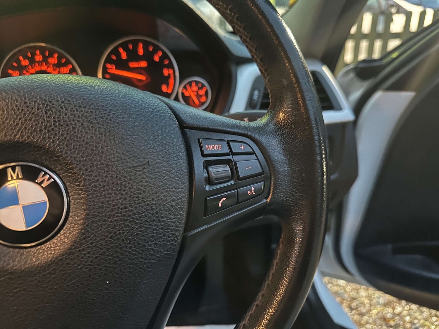 Used BMW 3 Series 2014 for sale - 76709159: Photo 31