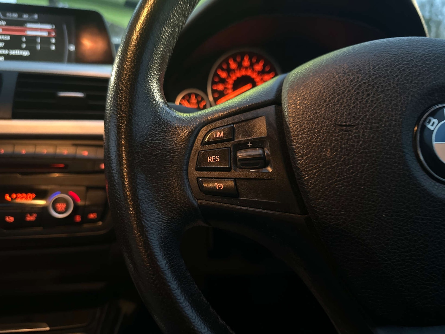 Used BMW 3 Series 2014 for sale - 76709159: Photo 32