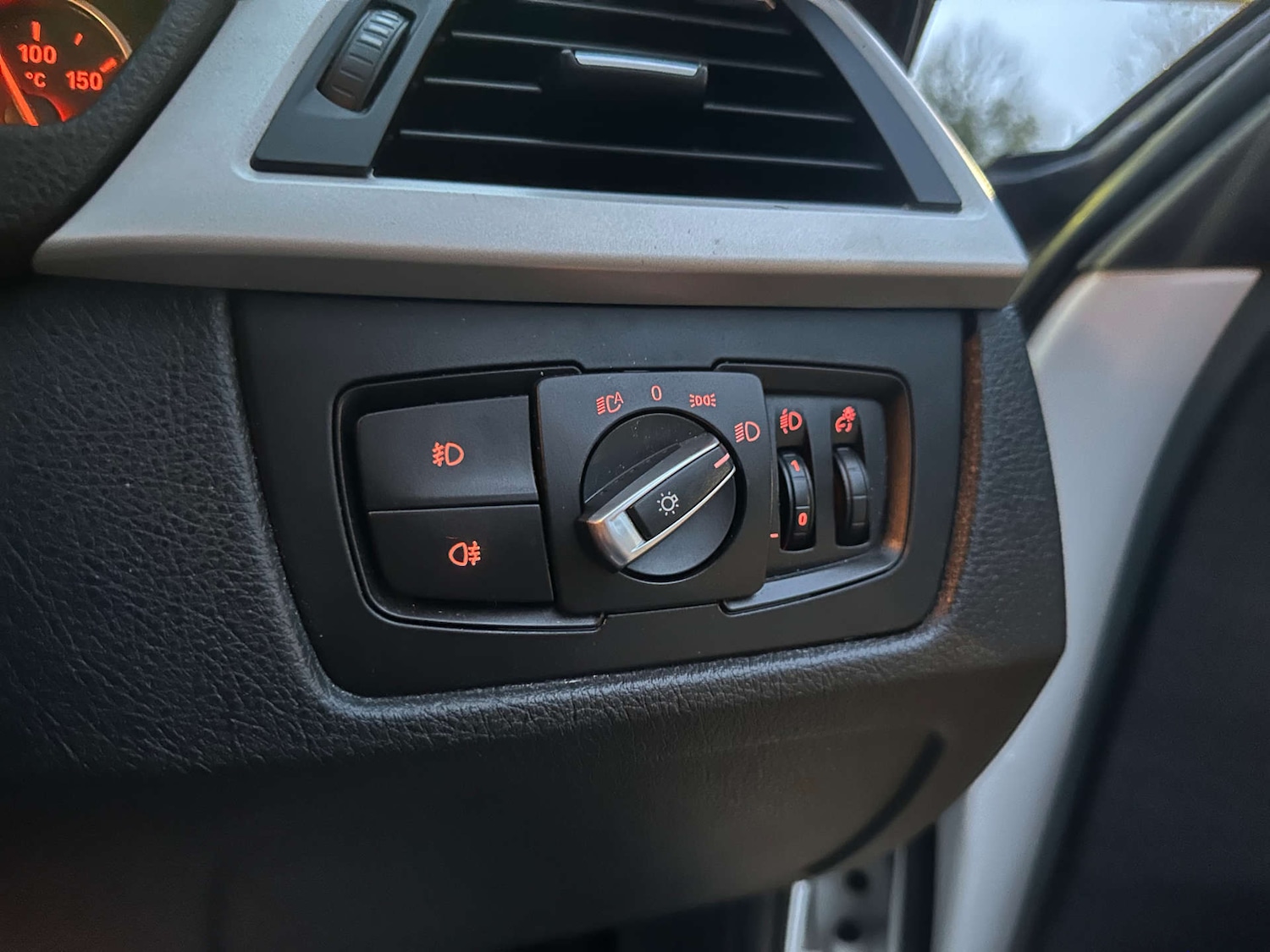 Used BMW 3 Series 2014 for sale - 76709159: Photo 34