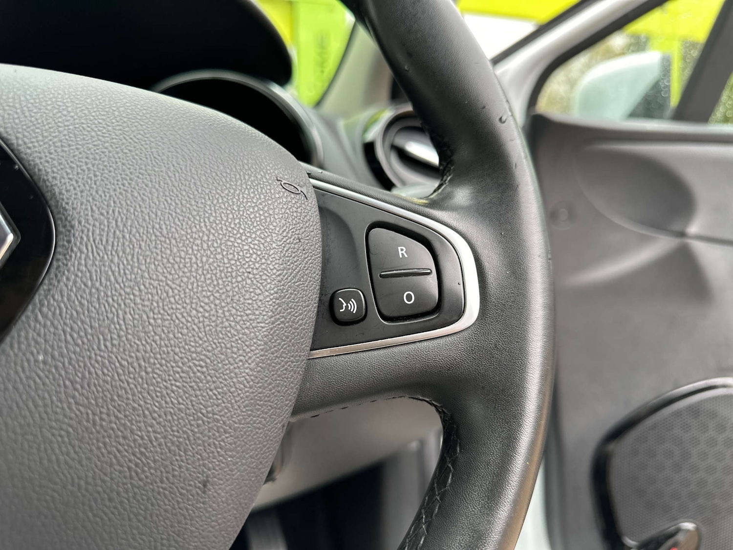 Used Renault Clio 2018 for sale - 77233577: Photo 28